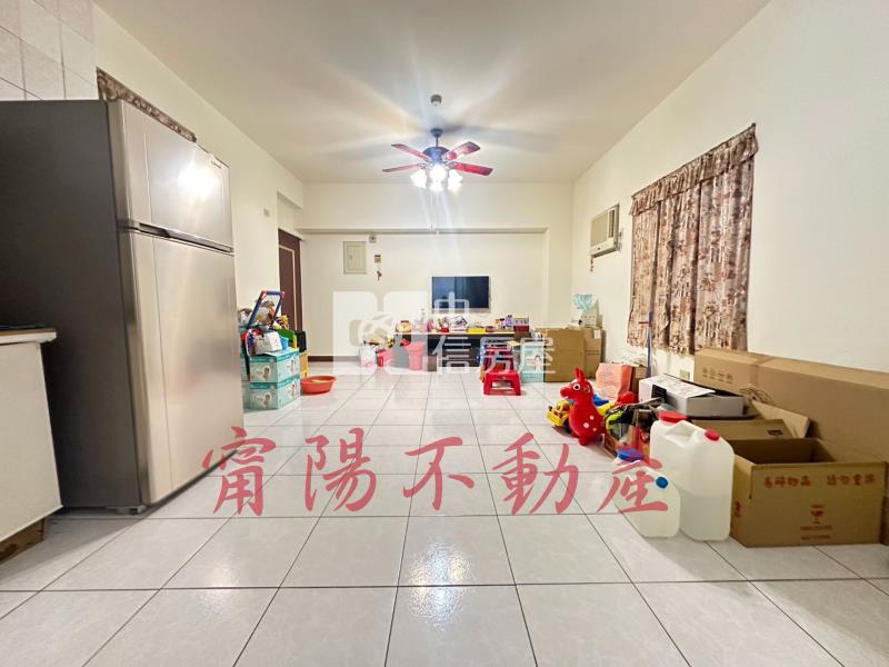 德賢商圈三房大樓房屋室內格局與周邊環境