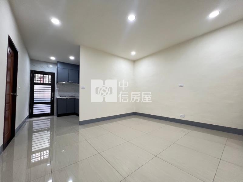 【神馬】環中商圈旁成家公寓房屋室內格局與周邊環境