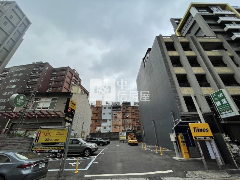 關新路絕版稀有鐵賣黃金美建地房屋室內格局與周邊環境