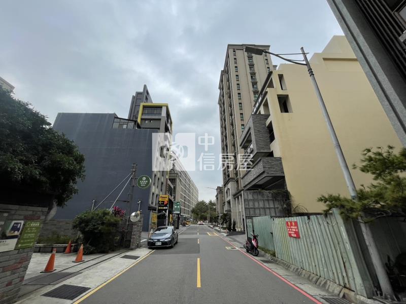 關新路絕版稀有鐵賣黃金美建地房屋室內格局與周邊環境