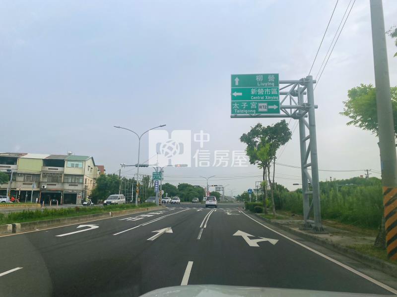 新營臨路10米方正美農地房屋室內格局與周邊環境