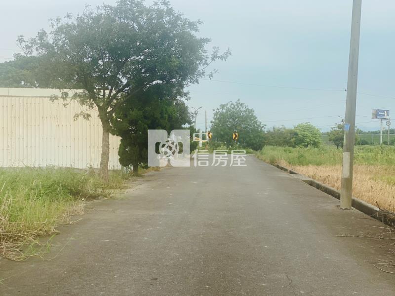 新營臨路10米方正美農地房屋室內格局與周邊環境
