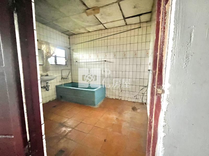 新社華豐街買地送房鄉村乙建房屋室內格局與周邊環境