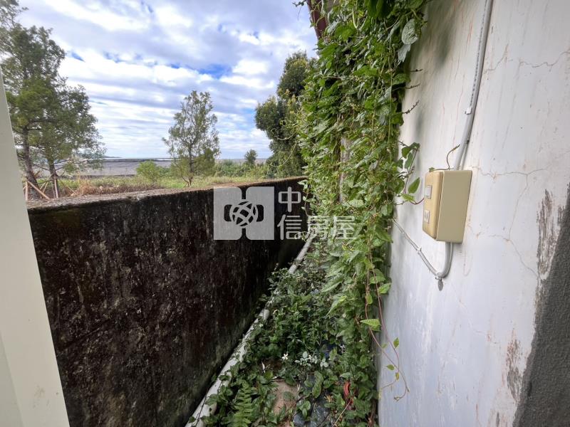 新社華豐街買地送房鄉村乙建房屋室內格局與周邊環境