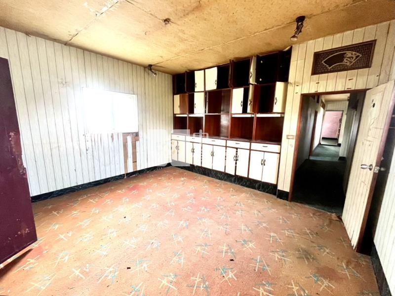 新社華豐街買地送房鄉村乙建房屋室內格局與周邊環境