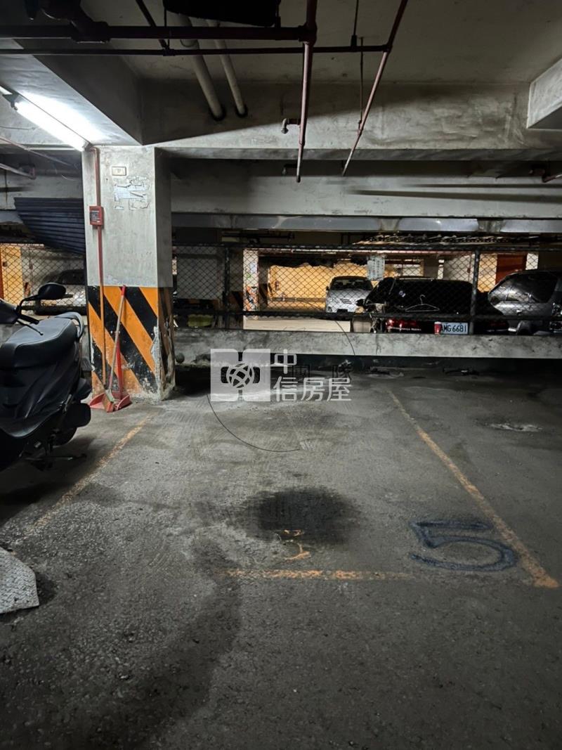 白馬豪景3房車房屋室內格局與周邊環境