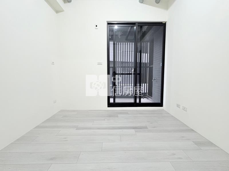 高雄海青全新2房美樓房屋室內格局與周邊環境