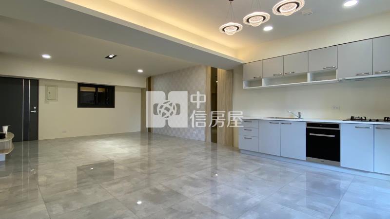 南區全新整理精美三房平車房屋室內格局與周邊環境
