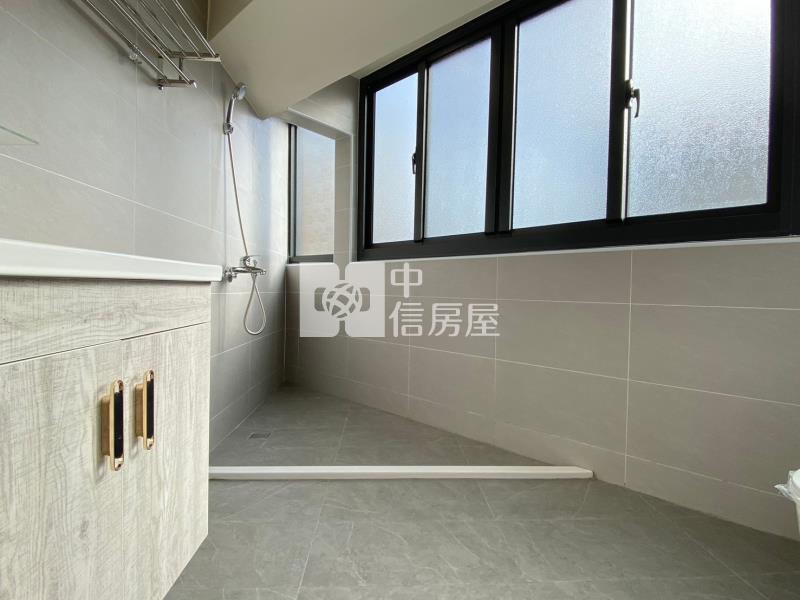南區全新整理精美三房平車房屋室內格局與周邊環境