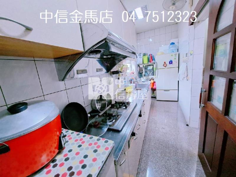 泰和邊間美透天房屋室內格局與周邊環境