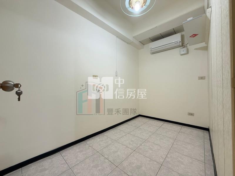 【豐禾】大有商圈全球鳳凰城2+1房車房屋室內格局與周邊環境
