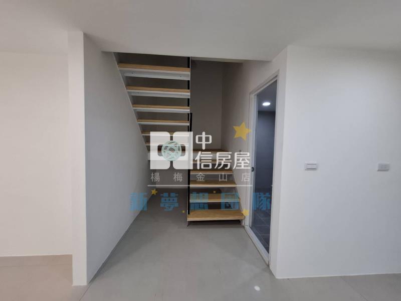 【新夢想】高鐵南路旁4房全新翻修透天房屋室內格局與周邊環境