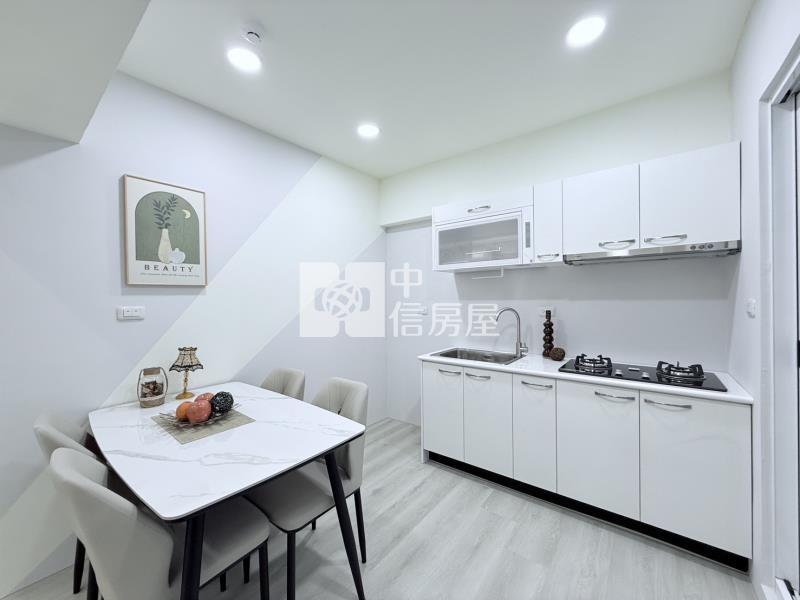 白金漢宮三房亮麗平車房屋室內格局與周邊環境