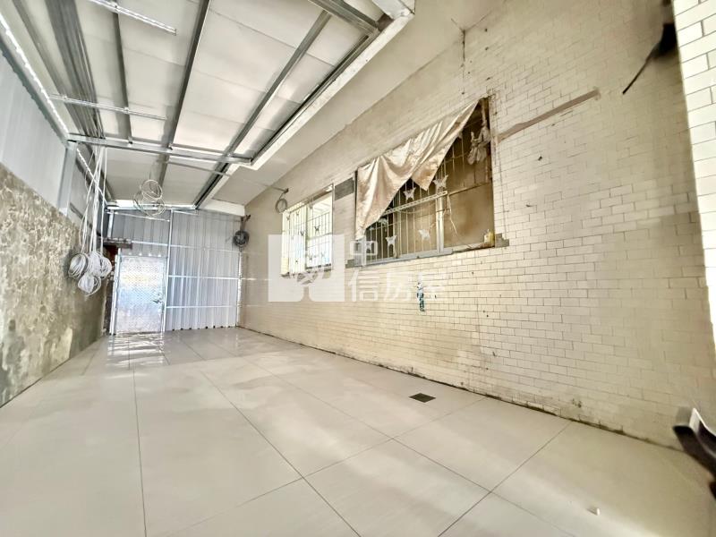 一中商圈11米面寬連鎖全家超商承租店面|年收126萬房屋室內格局與周邊環境