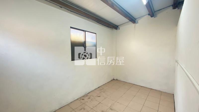 南區低總價角間透店房屋室內格局與周邊環境
