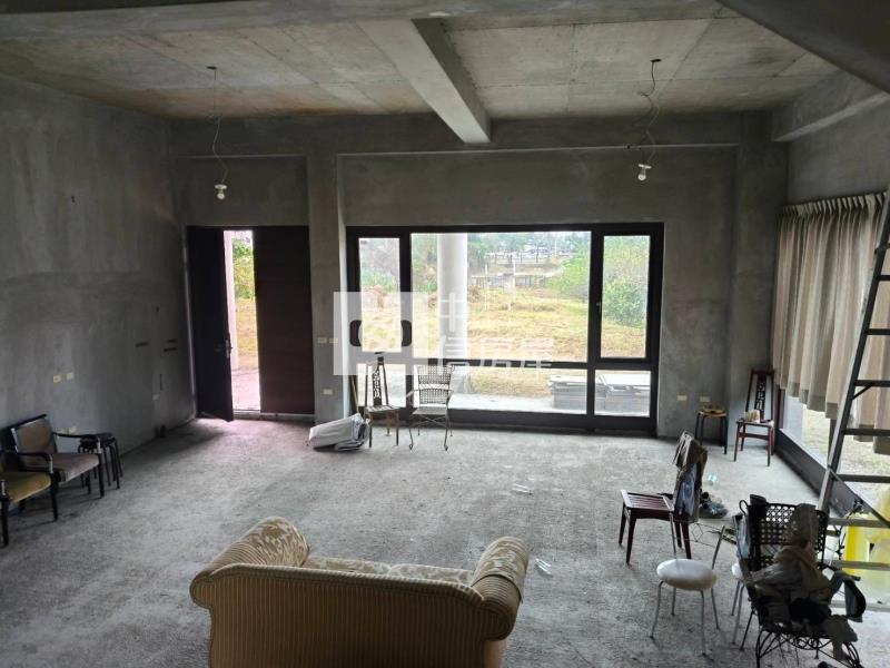 宜蘭礁溪超大面寬農舍房屋室內格局與周邊環境