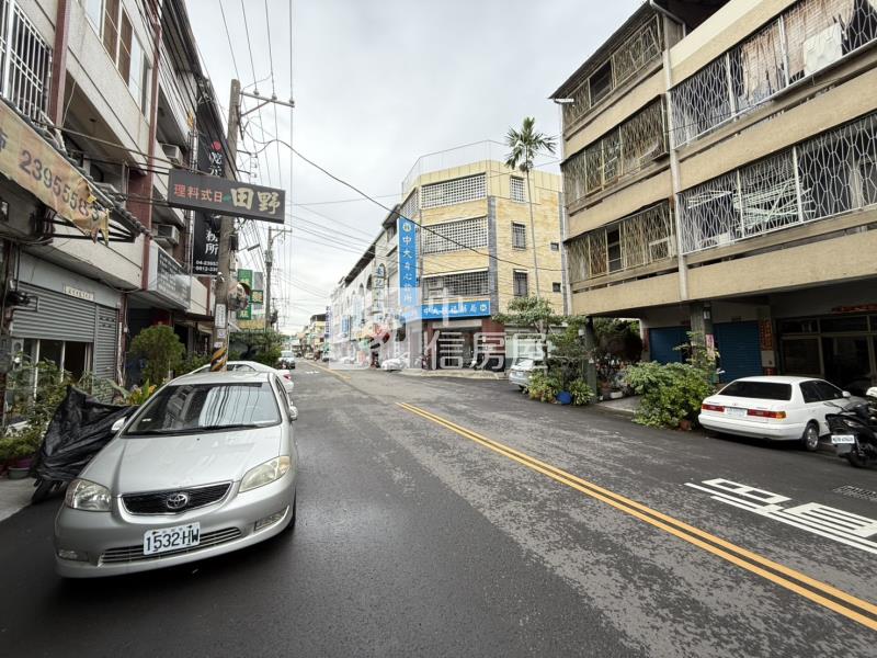 太平振福路三樓透天房屋室內格局與周邊環境