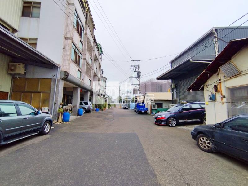 軟體園區10米路角地平房房屋室內格局與周邊環境