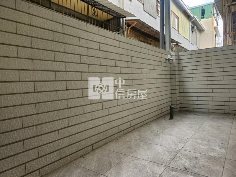 南大附中全整新車庫透天房屋室內格局與周邊環境
