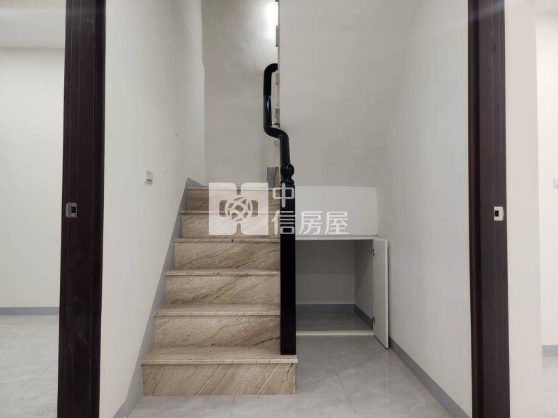 南大附中全整新車庫透天房屋室內格局與周邊環境
