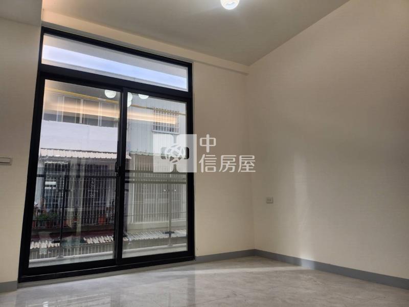 南大附中全整新車庫透天房屋室內格局與周邊環境