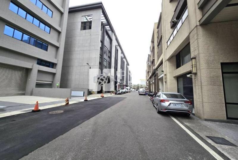 楊梅交流道【五楊創新科技園區】投資收租乙工挑高RC廠房房屋室內格局與周邊環境