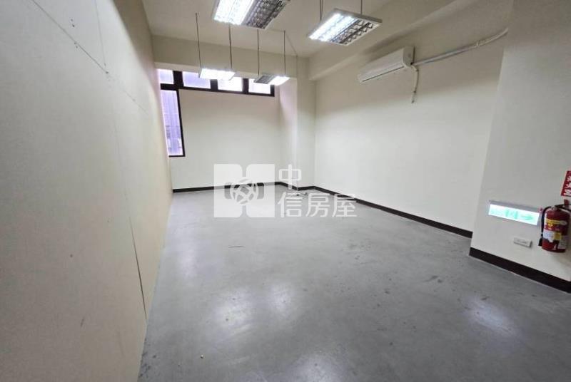 楊梅交流道【五楊創新科技園區】投資收租乙工挑高RC廠房房屋室內格局與周邊環境