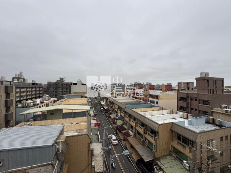 【奔馳】觀音全新電梯收租套房房屋室內格局與周邊環境