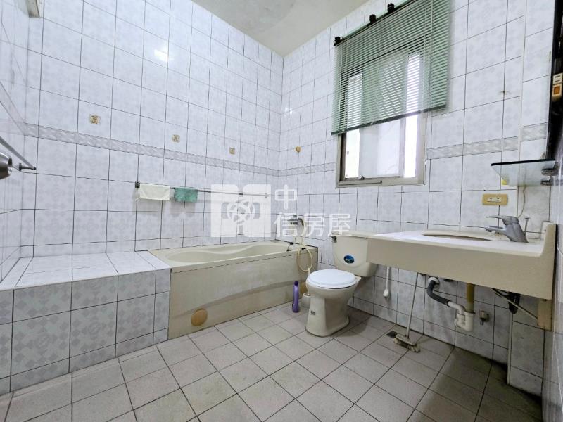 竹南園區旁孝親透天房屋室內格局與周邊環境