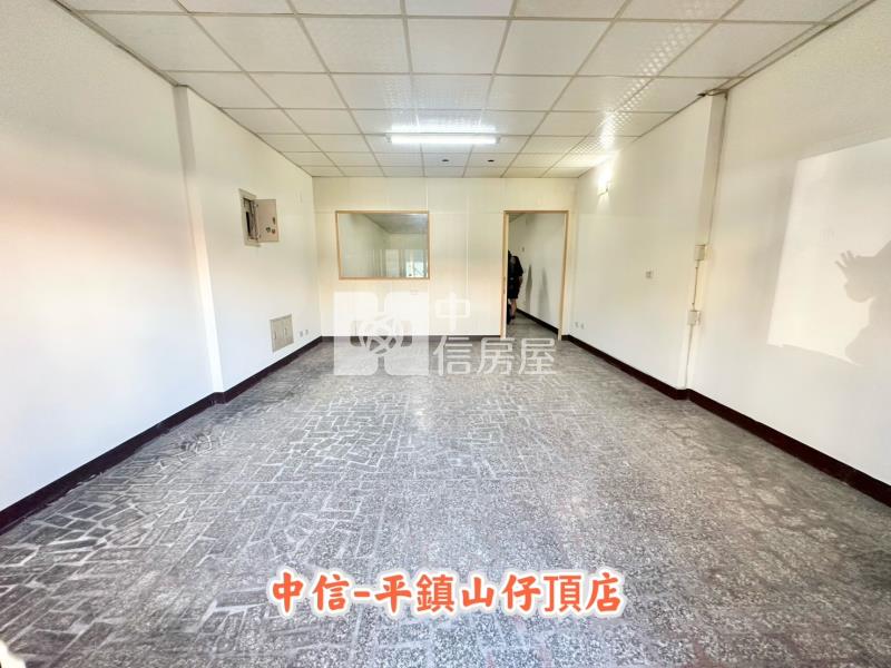 中興路鬧區整新店面房屋室內格局與周邊環境