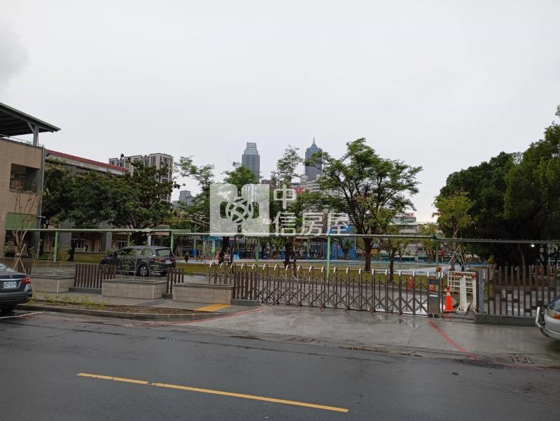 廣西正路面學校.公園透店房屋室內格局與周邊環境