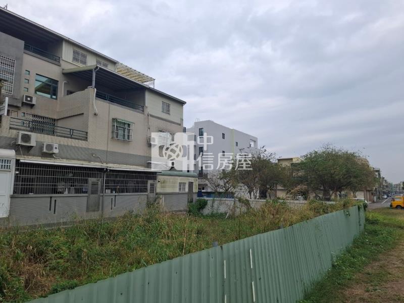 (專)新營區民族路體育場旁305坪美建地房屋室內格局與周邊環境