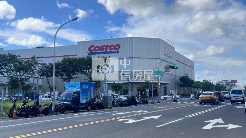 賢北國小朝南傳家透店房屋室內格局與周邊環境