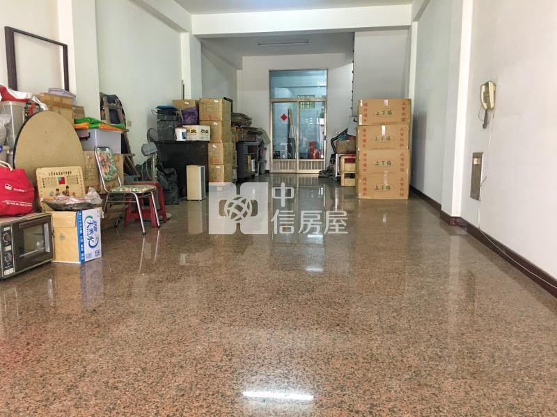 賢北國小朝南傳家透店房屋室內格局與周邊環境