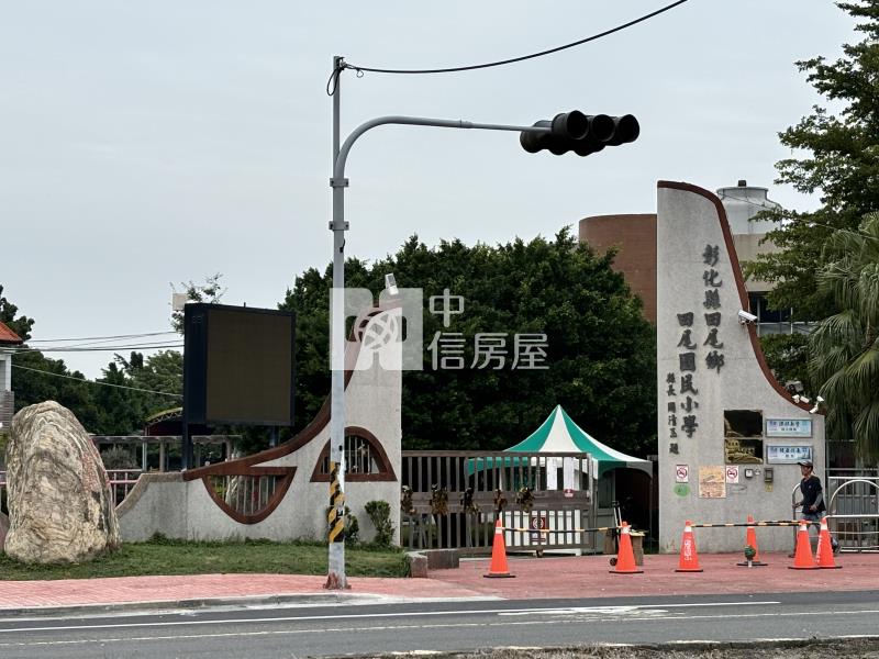 田尾公所旁大地坪車庫店面房屋室內格局與周邊環境