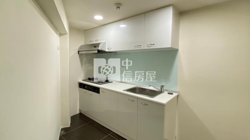 大雅中清全新整理四房休旅車位房屋室內格局與周邊環境