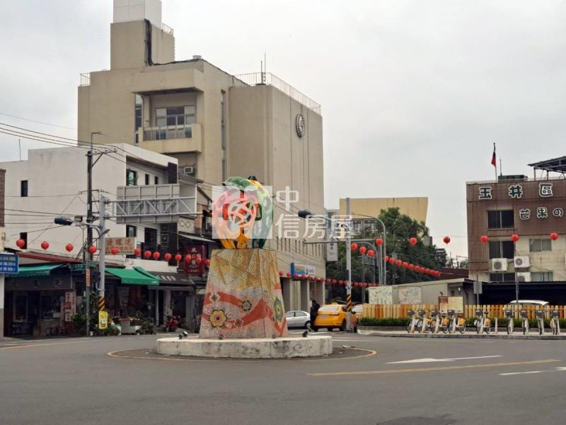 玉井區4.7分傳承一般美農地(一)房屋室內格局與周邊環境