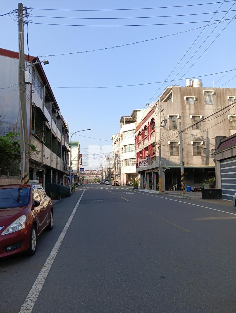 歸仁崙仔頂12米路建地房屋室內格局與周邊環境