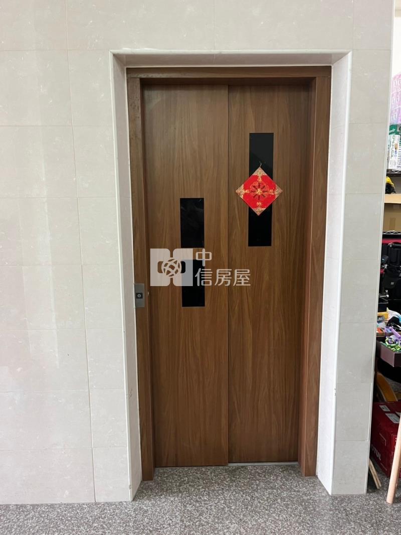 楊梅市區透天店面房屋室內格局與周邊環境