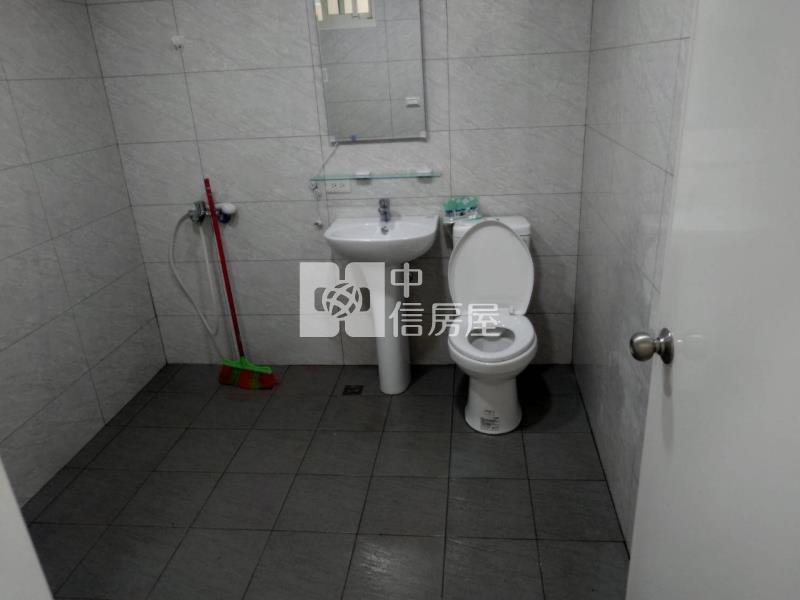 ▲仁愛富悅旁翻新景觀透天B房屋室內格局與周邊環境