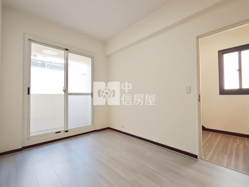 文昌國小邊間裝潢美墅房屋室內格局與周邊環境