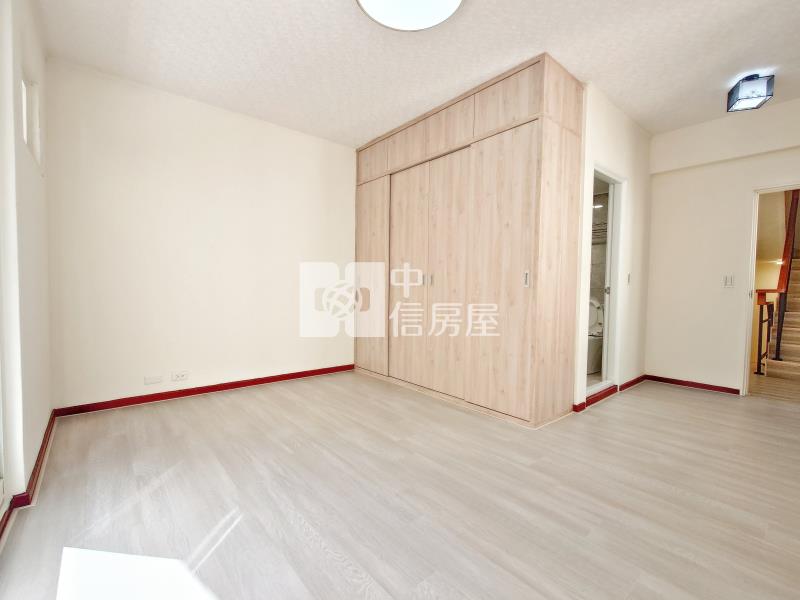 文昌國小邊間裝潢美墅房屋室內格局與周邊環境