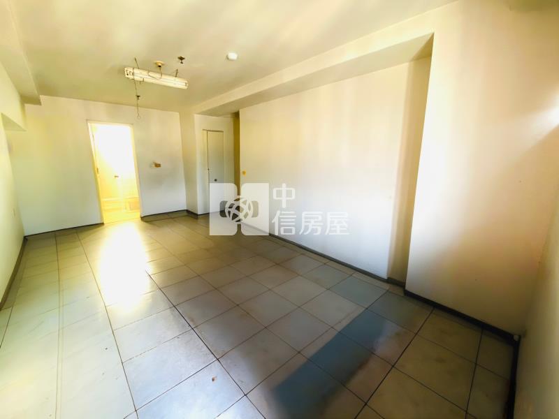 虎嘯中村高樓層大3房(專任)房屋室內格局與周邊環境