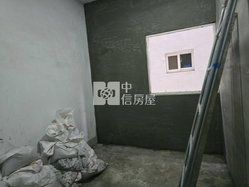 屏東市崇蘭文教區透天房屋室內格局與周邊環境