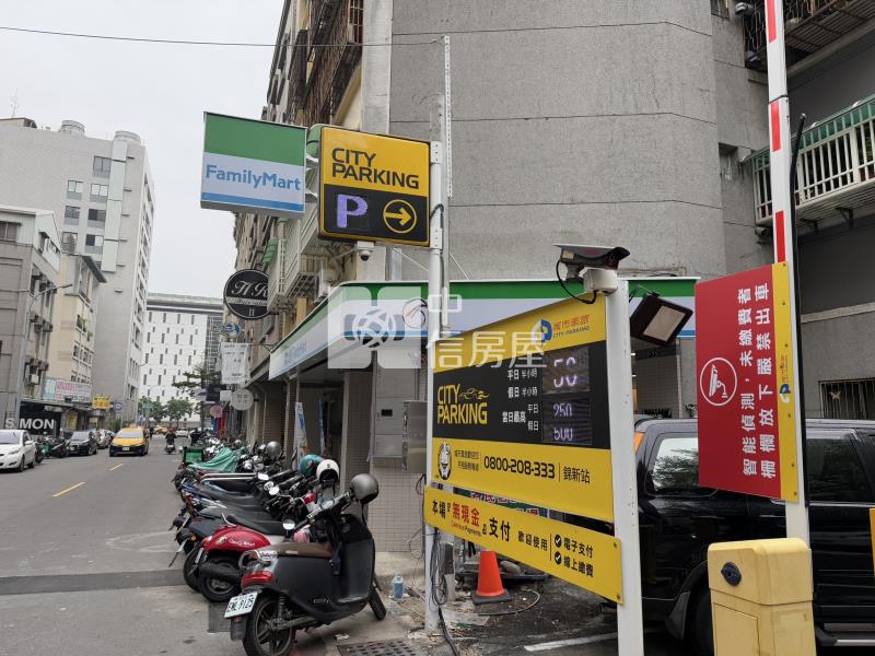 全家收租金店面★一中商店街房屋室內格局與周邊環境