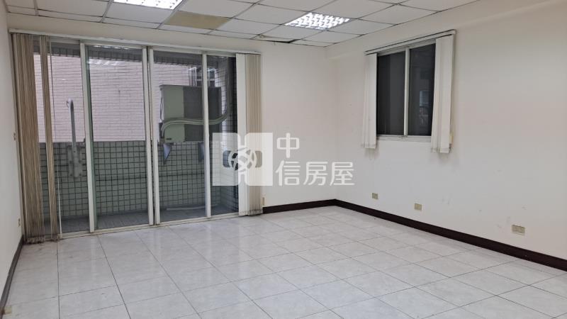 永康交流道旁臨路15米商辦(B)房屋室內格局與周邊環境