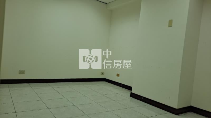 永康交流道旁臨路15米商辦(B)房屋室內格局與周邊環境