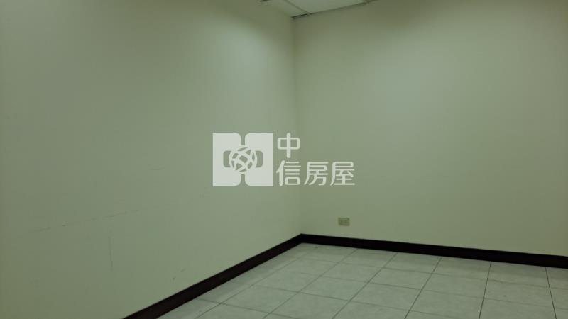 永康交流道旁臨路15米商辦(B)房屋室內格局與周邊環境