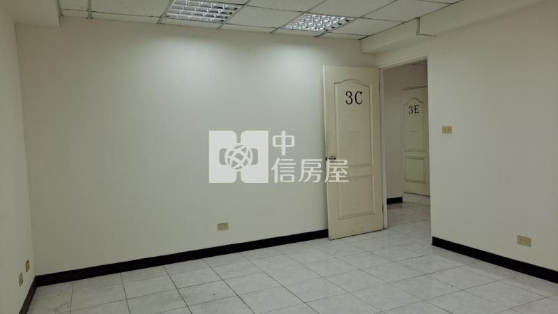 永康交流道旁臨路15米商辦(B)房屋室內格局與周邊環境