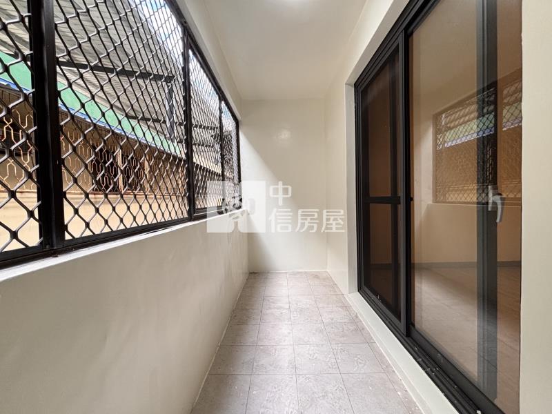 大里成功國中*8米活路*邊間透天房屋室內格局與周邊環境